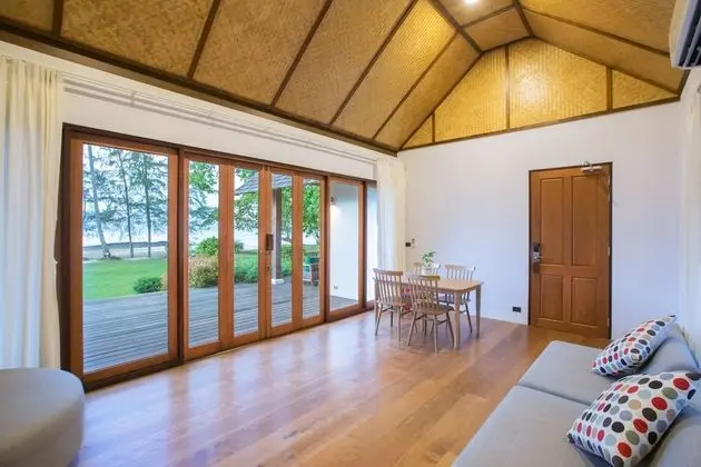 Beachfront Family Villa