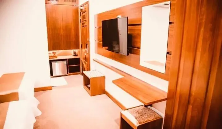 Deluxe Üç Kişilik Oda