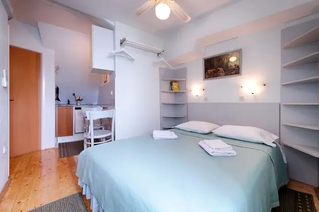 Tek Büyük Yataklı Oda, Banyolu/Duşlu