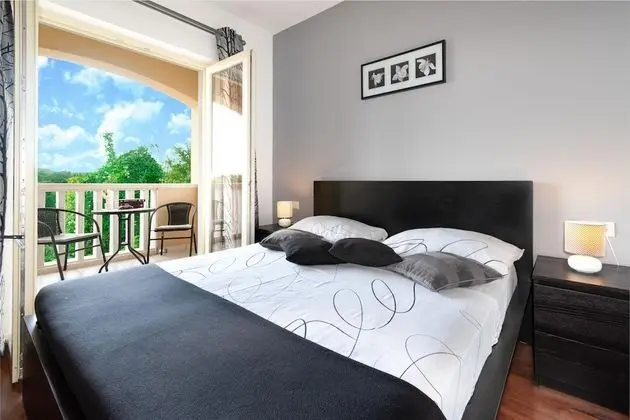 Villa, 4 Yatak Odası, Özel Banyo, Havuz Manzaralı