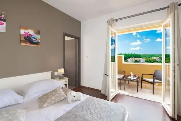 Villa, 4 Yatak Odası, Özel Banyo, Havuz Manzaralı