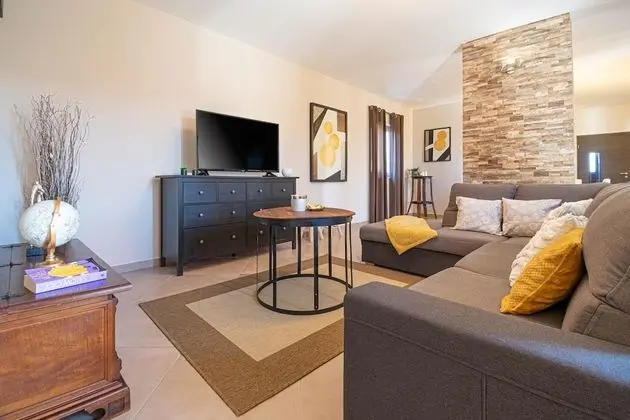 Villa, 4 Yatak Odası, Özel Banyo, Havuz Manzaralı