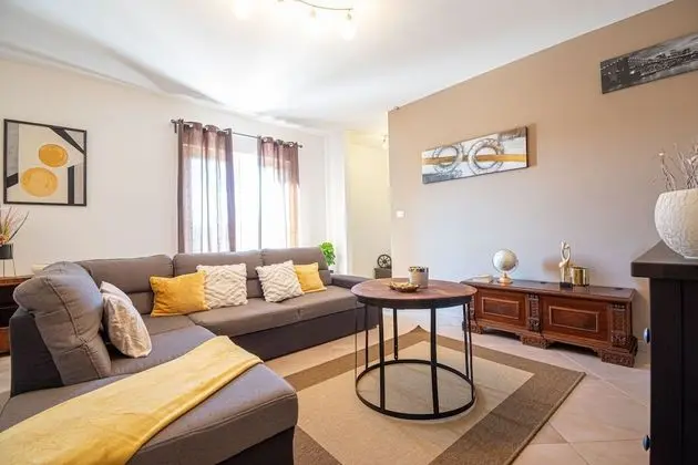 Villa, 4 Yatak Odası, Özel Banyo, Havuz Manzaralı