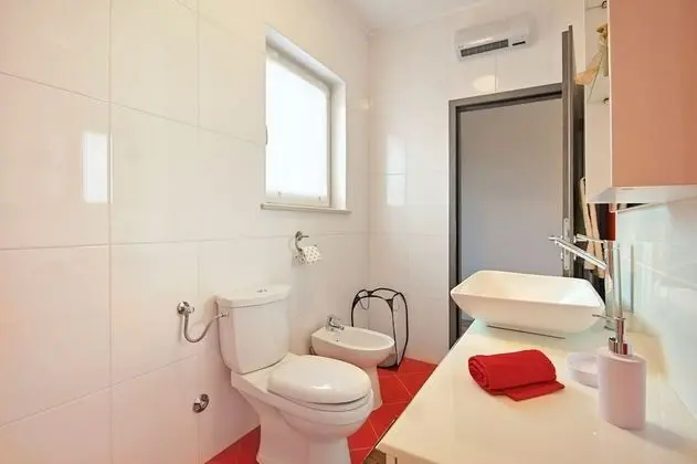 Villa, 4 Yatak Odası, Özel Banyo, Havuz Manzaralı