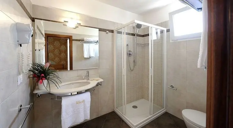 Comfort Dört Kişilik Oda