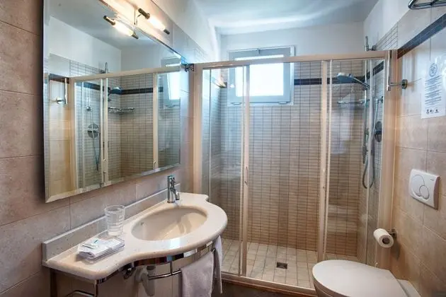 Comfort Dört Kişilik Oda