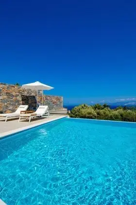 Two Bedroom Villa Lato
