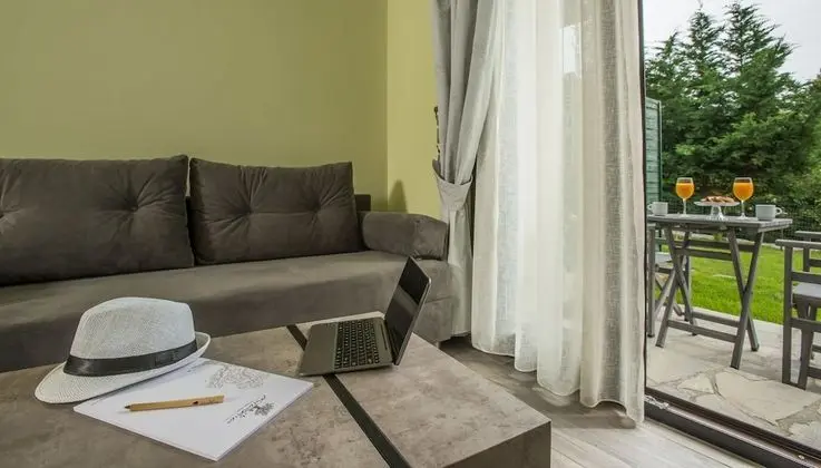 Junior Süit, Bahçe Manzaralı