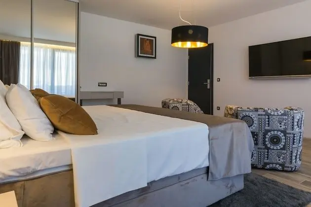 Deluxe Tek Büyük Yataklı Oda
