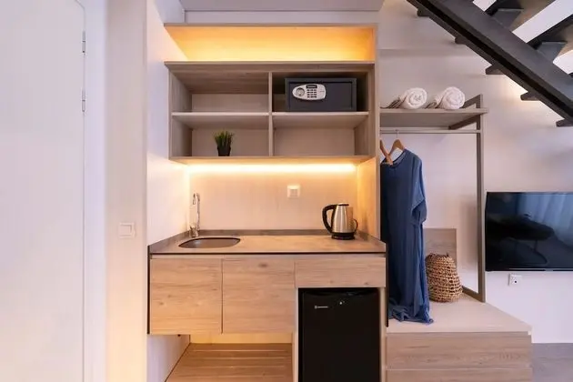 Deluxe Maisonette with Balcony Pool View