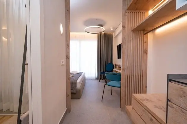 Deluxe Oda, Balkon, Havuz Manzaralı