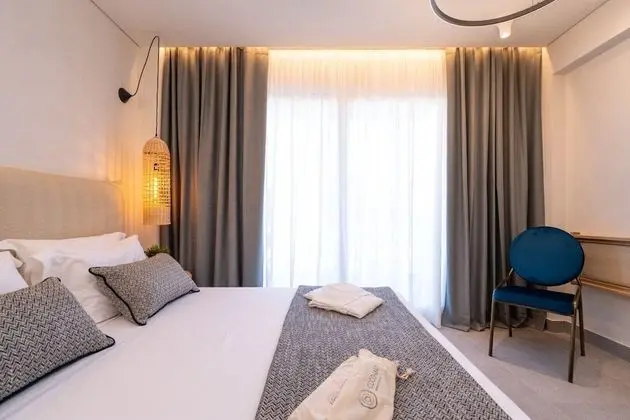 Deluxe Oda, Balkon, Havuz Manzaralı