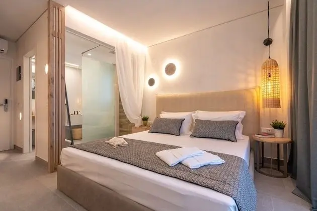 Deluxe Oda, Balkon, Havuz Manzaralı