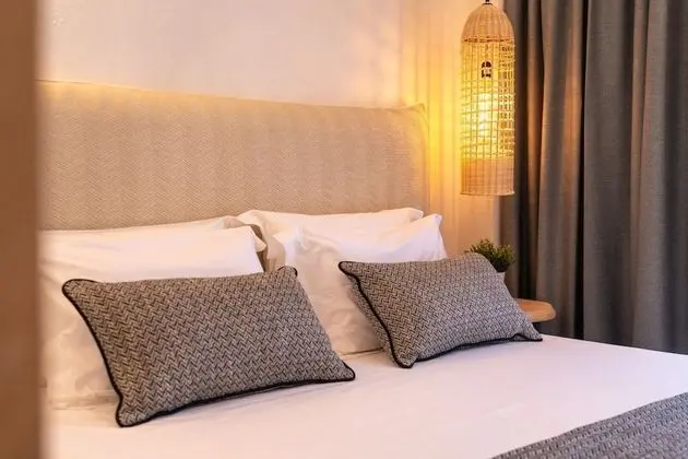 Deluxe Oda, Balkon, Havuz Manzaralı