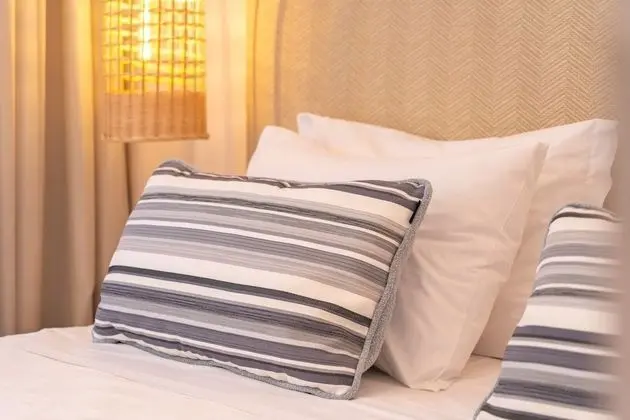 Deluxe Tek Büyük Yataklı Oda, Veranda (Semi-Basement)