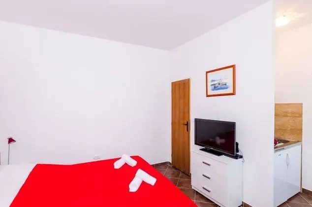 Stüdyo (Studio Apartment with Terrace)