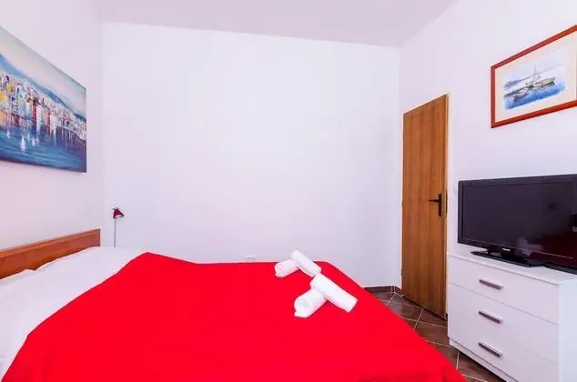 Stüdyo (Studio Apartment with Terrace)