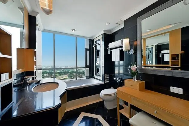 Deluxe Suite Room