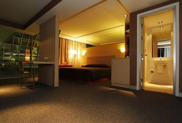 Deluxe Room (8 Hours)