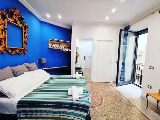 Deluxe Tek Büyük Yataklı Oda (1)