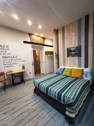 Deluxe Tek Büyük Yataklı Oda (2)