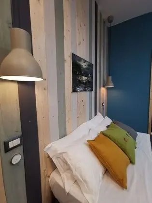 Deluxe Tek Büyük Yataklı Oda (2)