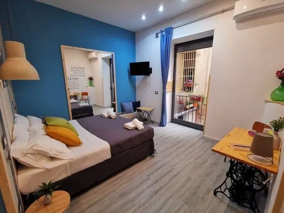 Deluxe Tek Büyük Yataklı Oda (2)