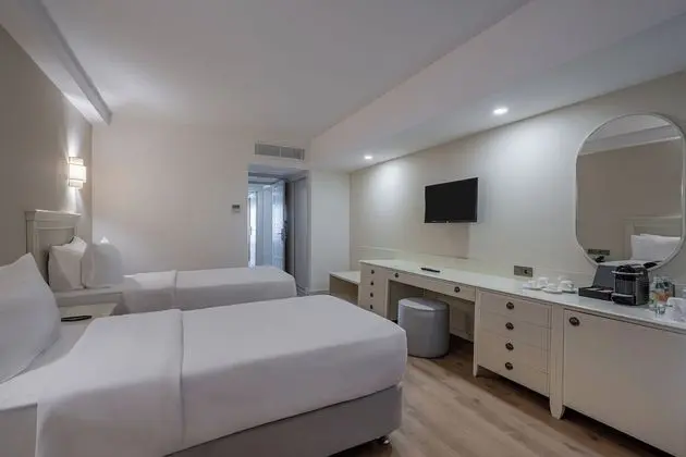 Comfort Büyük Yataklı Tek Kişilik Oda