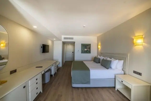 Comfort Tek Büyük veya İki Ayrı Yataklı Oda