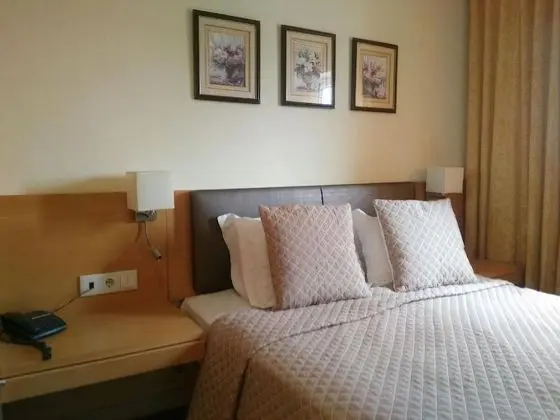 Comfort Tek Büyük Yataklı Oda