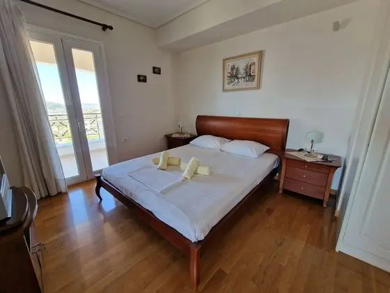Villa, 4 Yatak Odası, Şömine