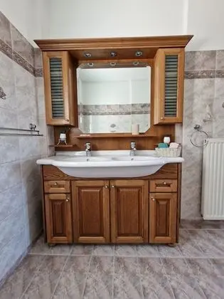 Villa, 4 Yatak Odası, Şömine