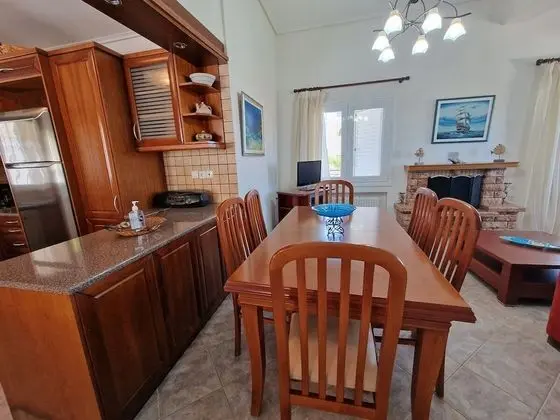 Villa, 4 Yatak Odası, Şömine
