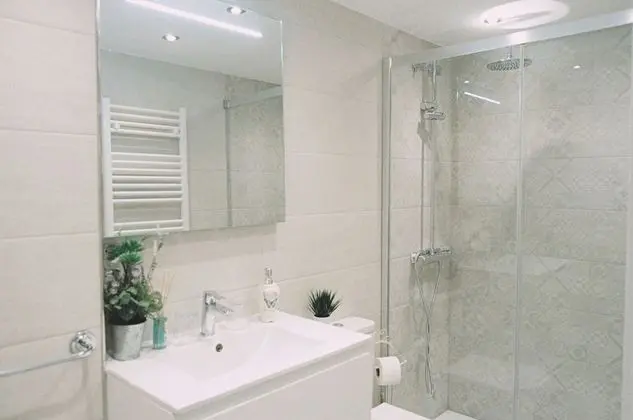 Deluxe Dört Kişilik Oda, Özel Banyo