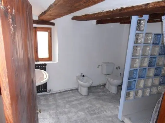 Ev, Özel Banyo (La Casa del Gato)