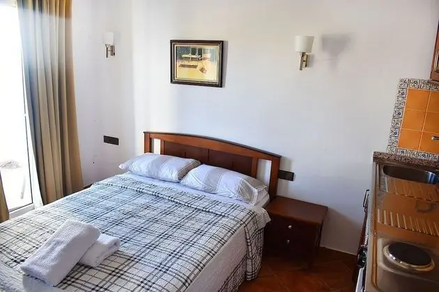 Tek Büyük Yataklı Oda, 1 Büyük (Queen) Boy Yatak, Dağ Manzaralı