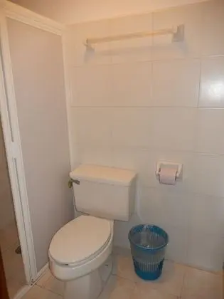 Tek Büyük Yataklı Oda, 2 Çift Kişilik Yatak