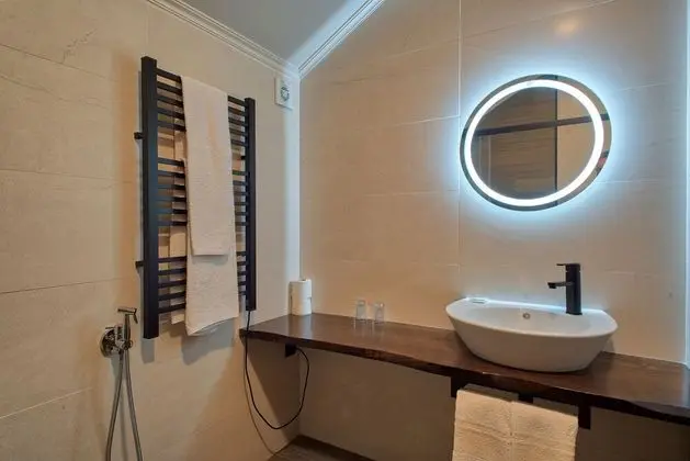 Tek Büyük Yataklı Oda, Sigara İçilmez, Dağ Manzaralı (105)