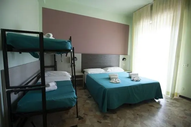 Dört Kişilik Oda, Balkon