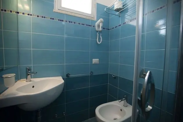 Tek Büyük Yataklı Oda, Balkon