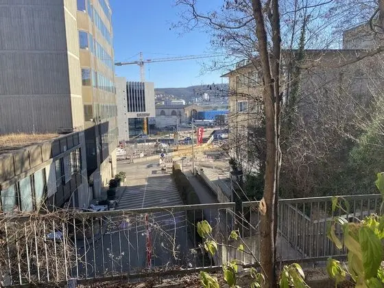 Business Tek Büyük Yataklı Oda