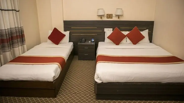 Deluxe Üç Kişilik Oda