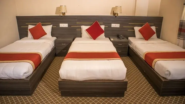 Deluxe Üç Kişilik Oda