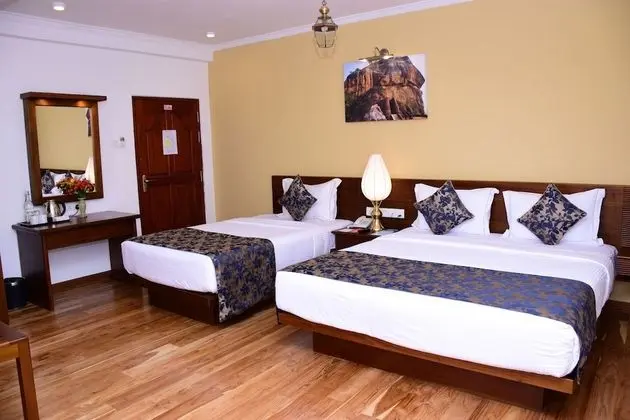 Deluxe Üç Kişilik Oda