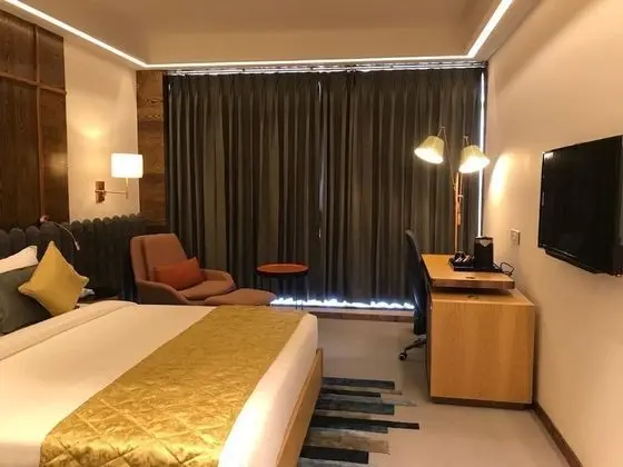 Corporate Room