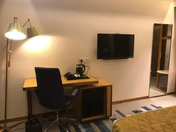 Corporate Room