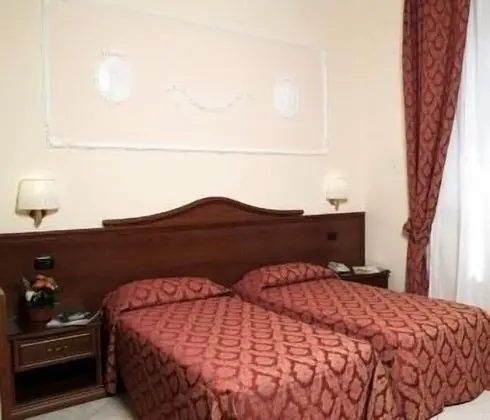 Standard İki Ayrı Yataklı Oda