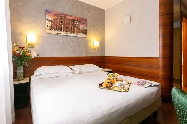 Standard Oda, 1 En Büyük (King) Boy Yatak