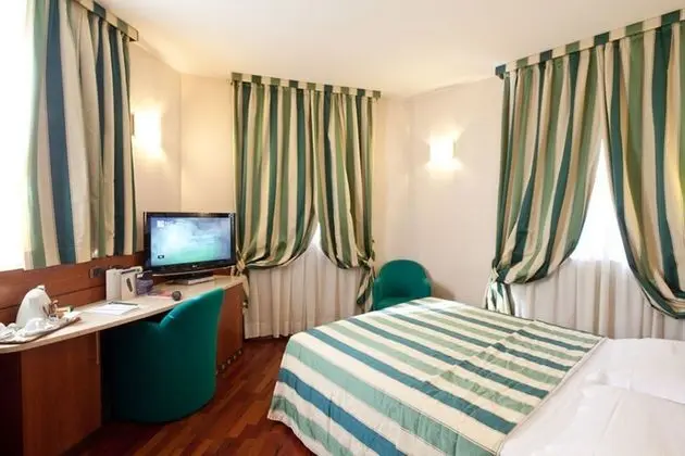 Standard Oda, 1 Tek Kişilik Yatak