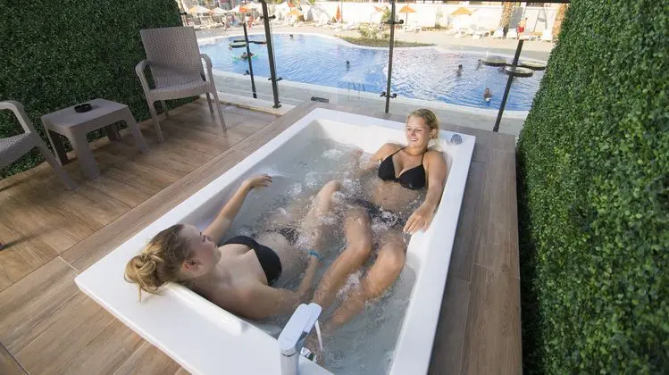 Çift ​​kişilik Deluxe With Jacuzzi